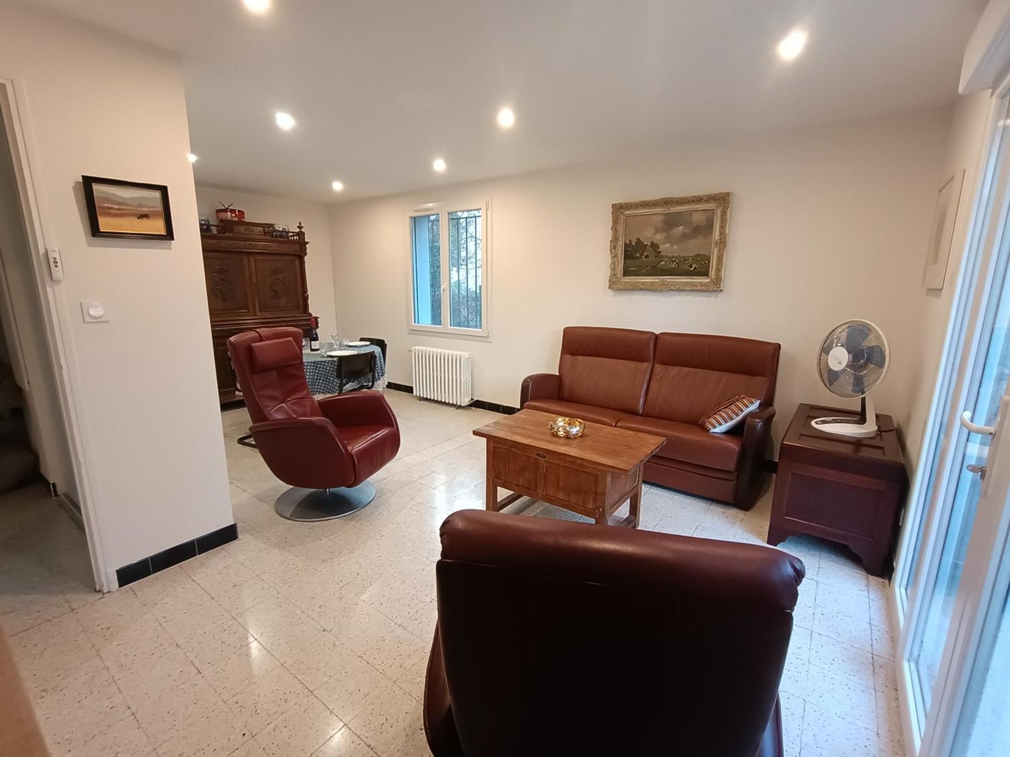 Grand Appartement, 2 Chambres Et Jardin Нім Екстер'єр фото